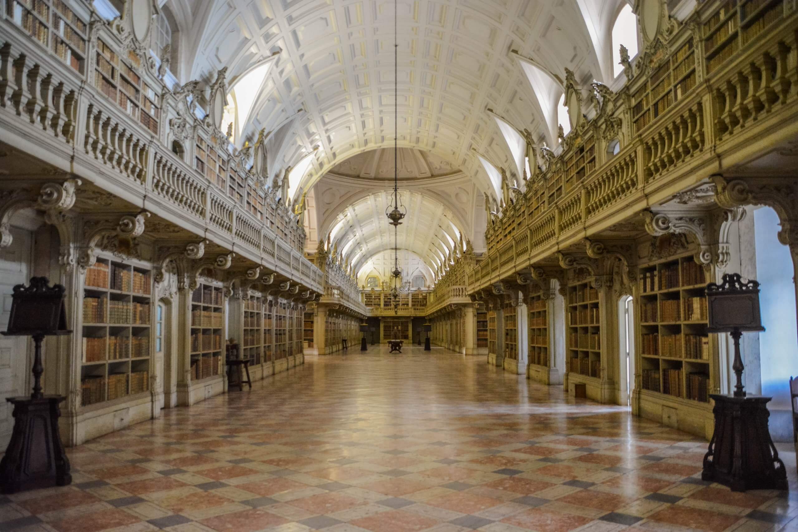 You are currently viewing PORTUGAL | Mafra Palace Library